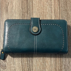 Chic Teal Women's Wallet with Button Clasp
